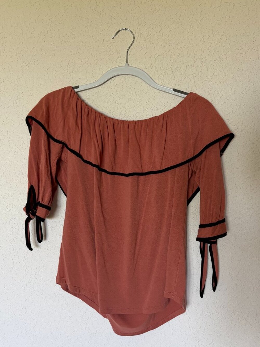 Sweet Wanderer Burnt Orange Off-Shoulder Top (L)